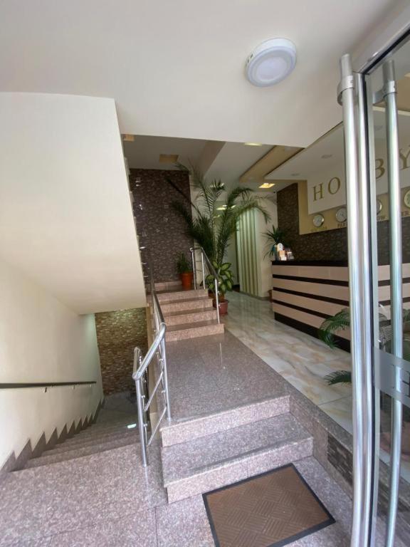 Hobby Hotel Erivan Exterior foto