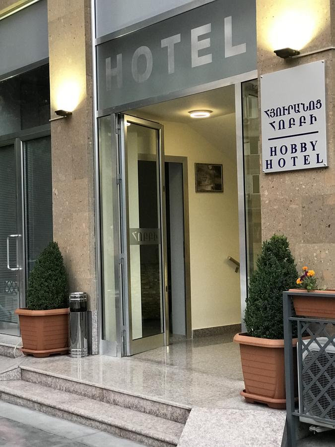 Hobby Hotel Erivan Exterior foto