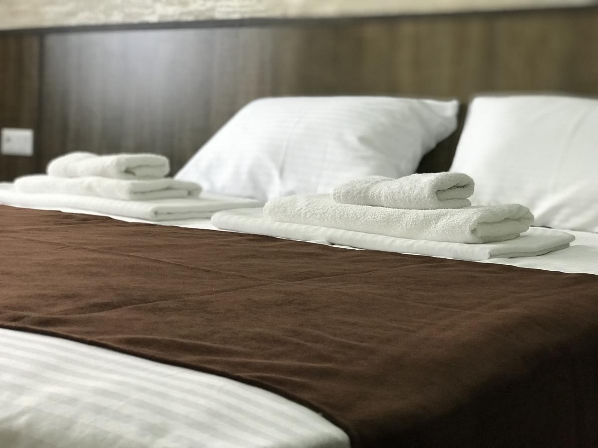 Hobby Hotel Erivan Exterior foto