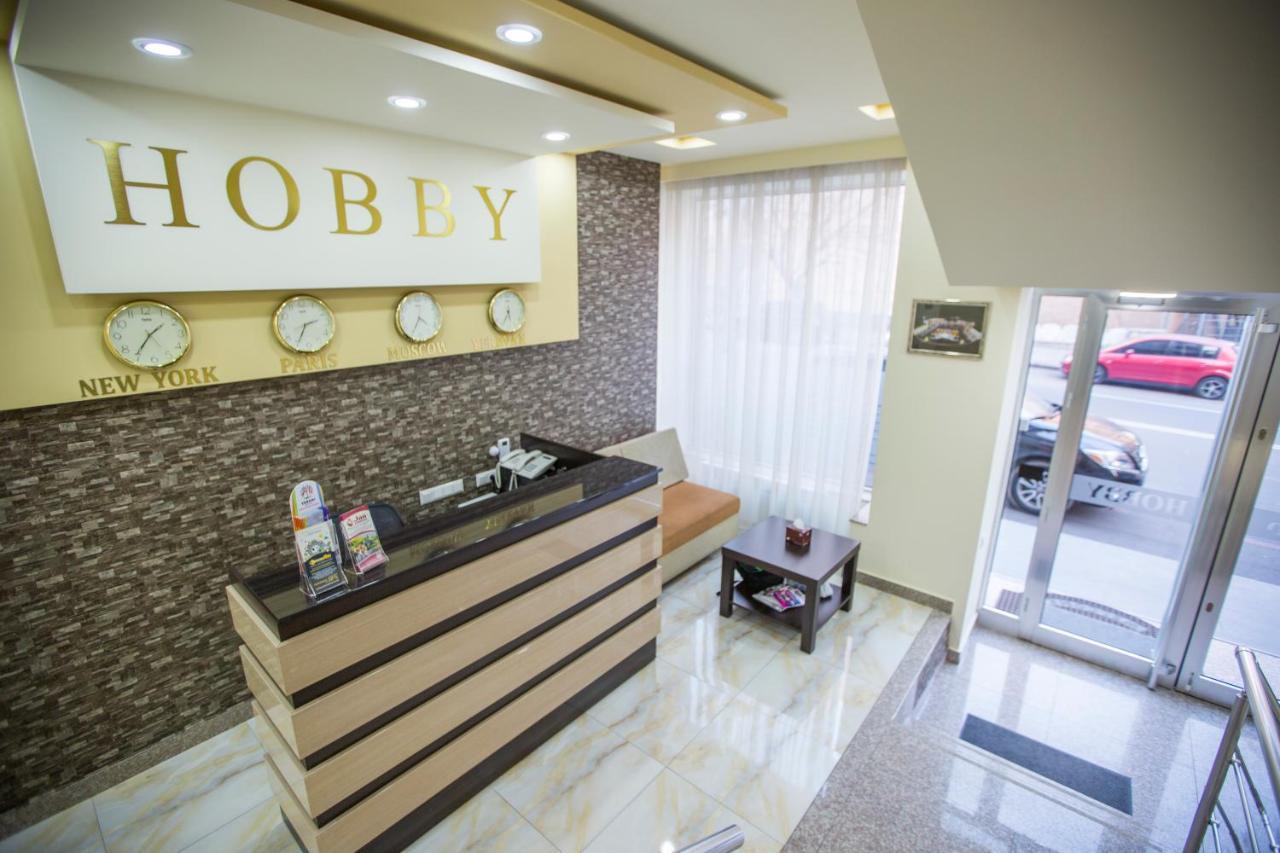 Hobby Hotel Erivan Exterior foto